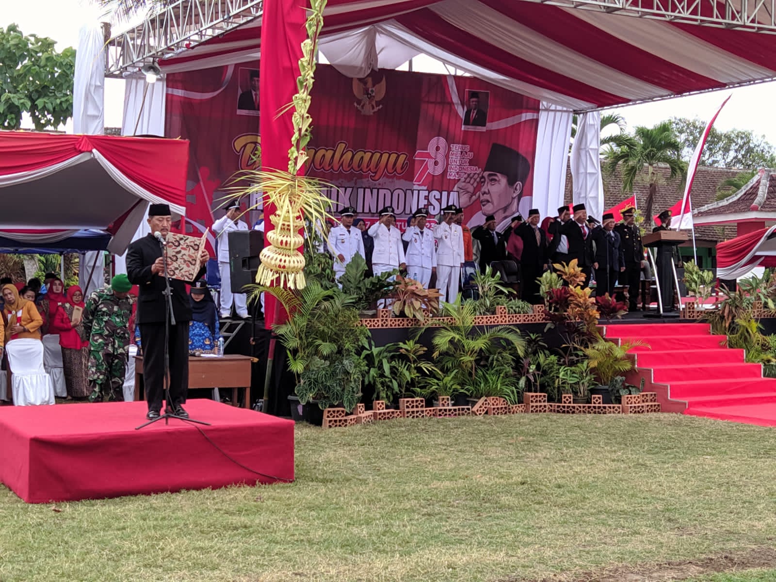 Peringatan-HUT-RI-Ke-78,-Kecamatan-Bangorejo,-Gelar-Upacara-Bendera-Merah-Putih
