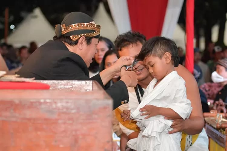 Pemdes-Sambimulyo-Gelar-Ruwatan-Masal-untuk-Warganya-Gratis!