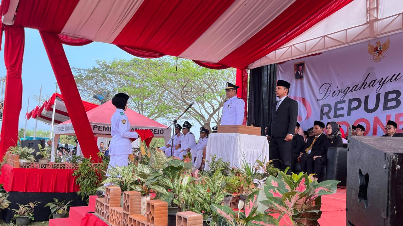 Upacara HUT RI ke-81 Tingkat Kecamatan Bangorejo Berlangsung Khidmat dan Lancar