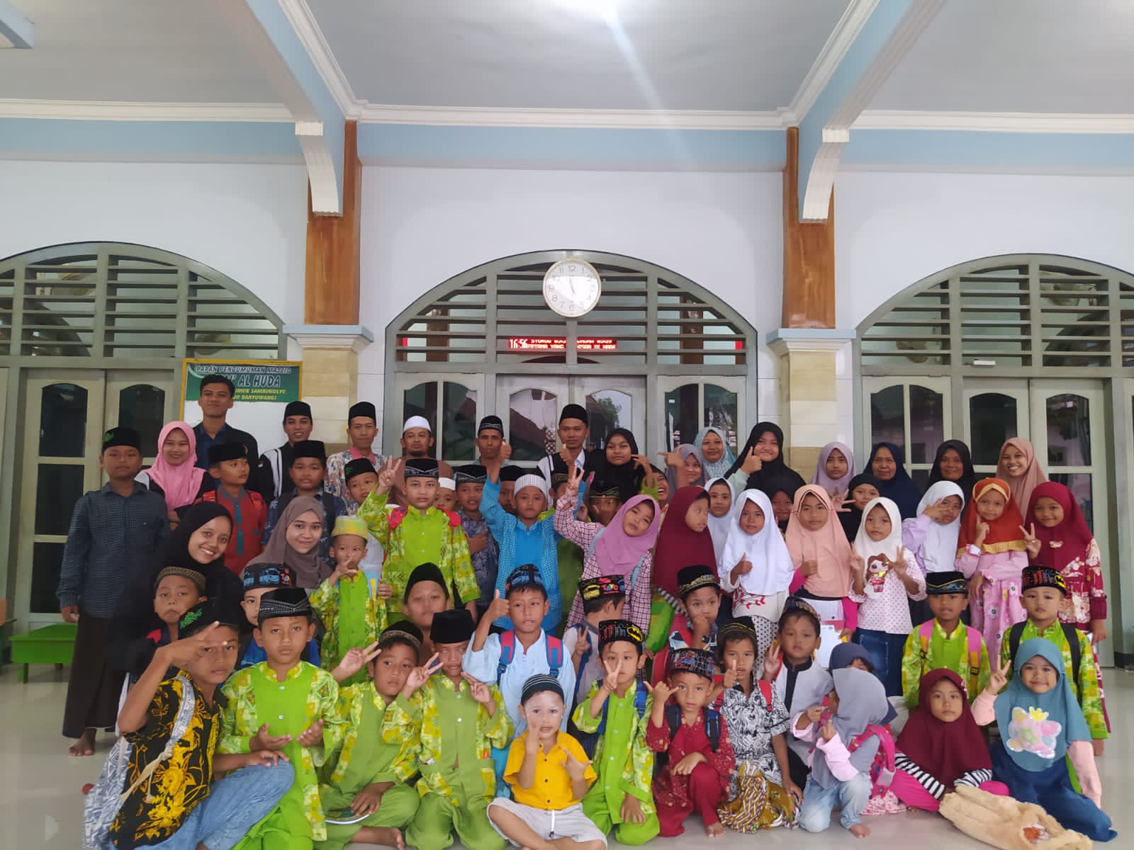 Anak---Anak-TPQ-Al---Huda-Dengarkan-Kisah-Nabi-Dengan-Gembira-Dari-Mahasiswa-KKN-Di-Desa-Sambimulyo