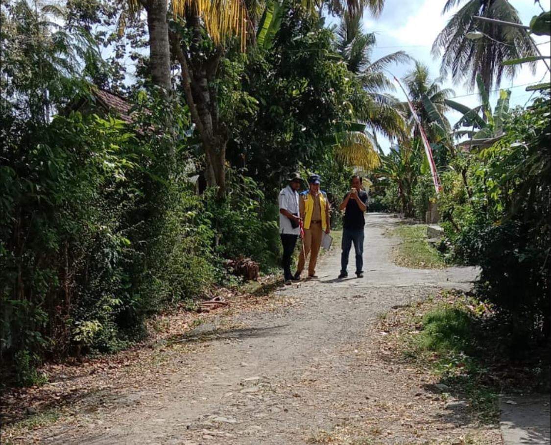 Dinas-PU-Kabupaten-Banyuwangi-Lakukan-MC-0-untuk-Program-Pavingisasi-di-Dusun-Sambirejo-Sambimulyo