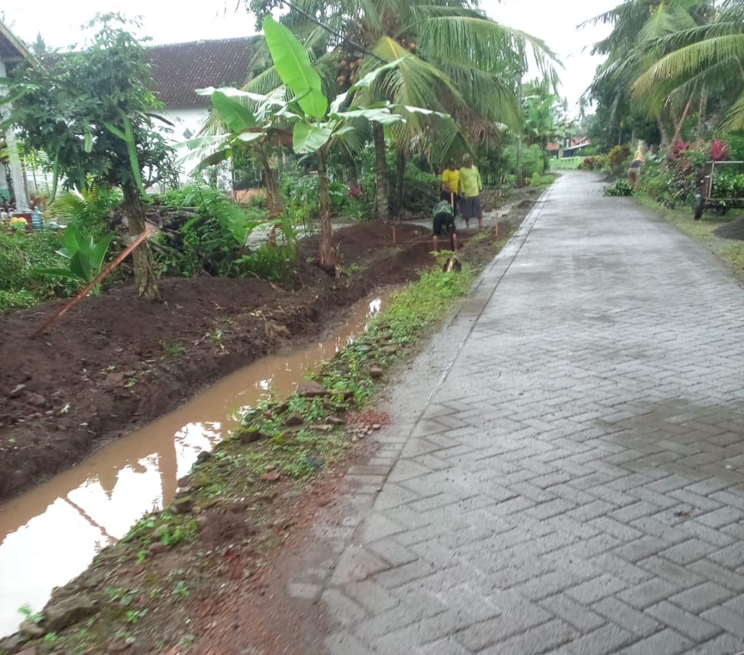 Proyek-Irigasi-di-Dusun-Kedungrejo-Lincip-Mulai-Dikerjakan