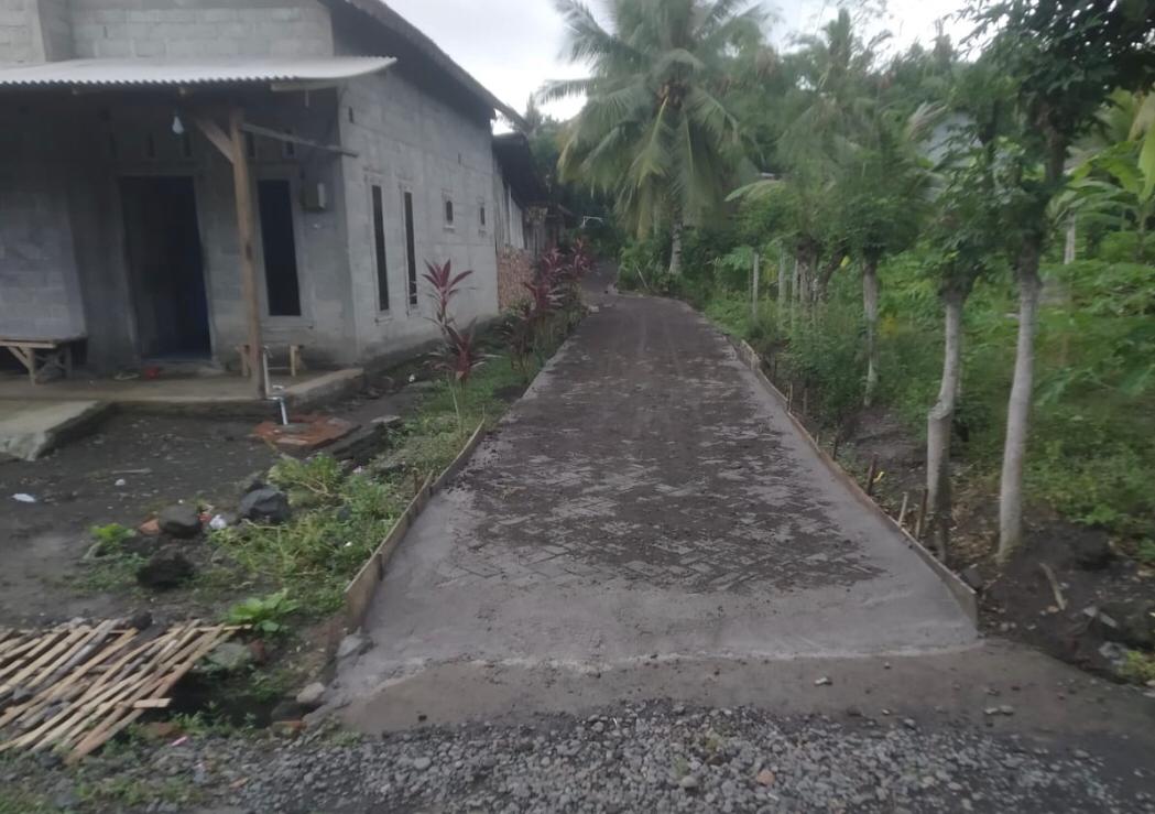 Kegiatan-Pavingisasi-di-Jalan-Gang-Menuju-Masjid-Hidayatullah-Sambimulyo-Selesai-100%