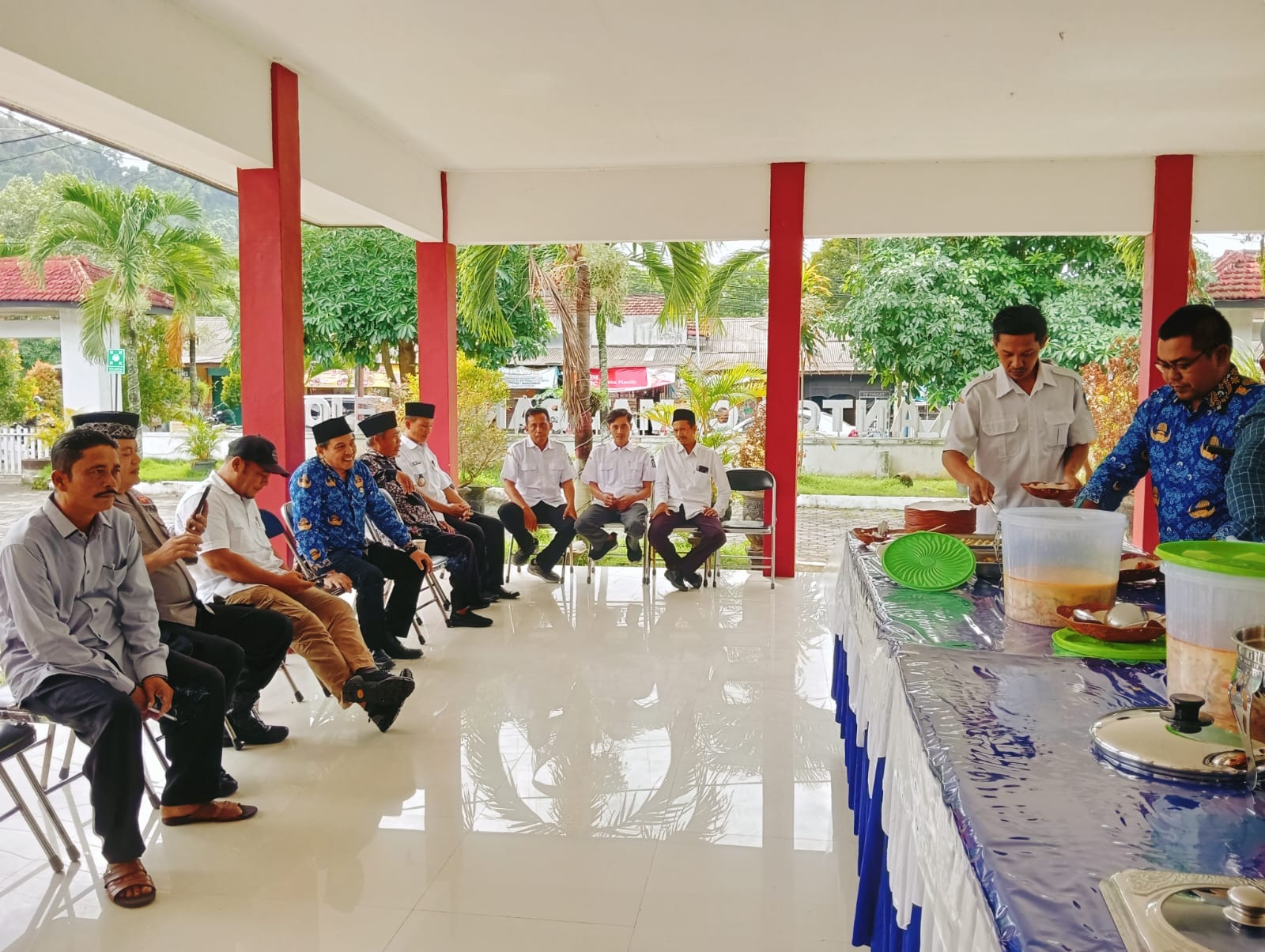 Camat-Bangorejo-Gelar-Acara-Halal-Bi-Halal-di-Pendopo-Kecamatan