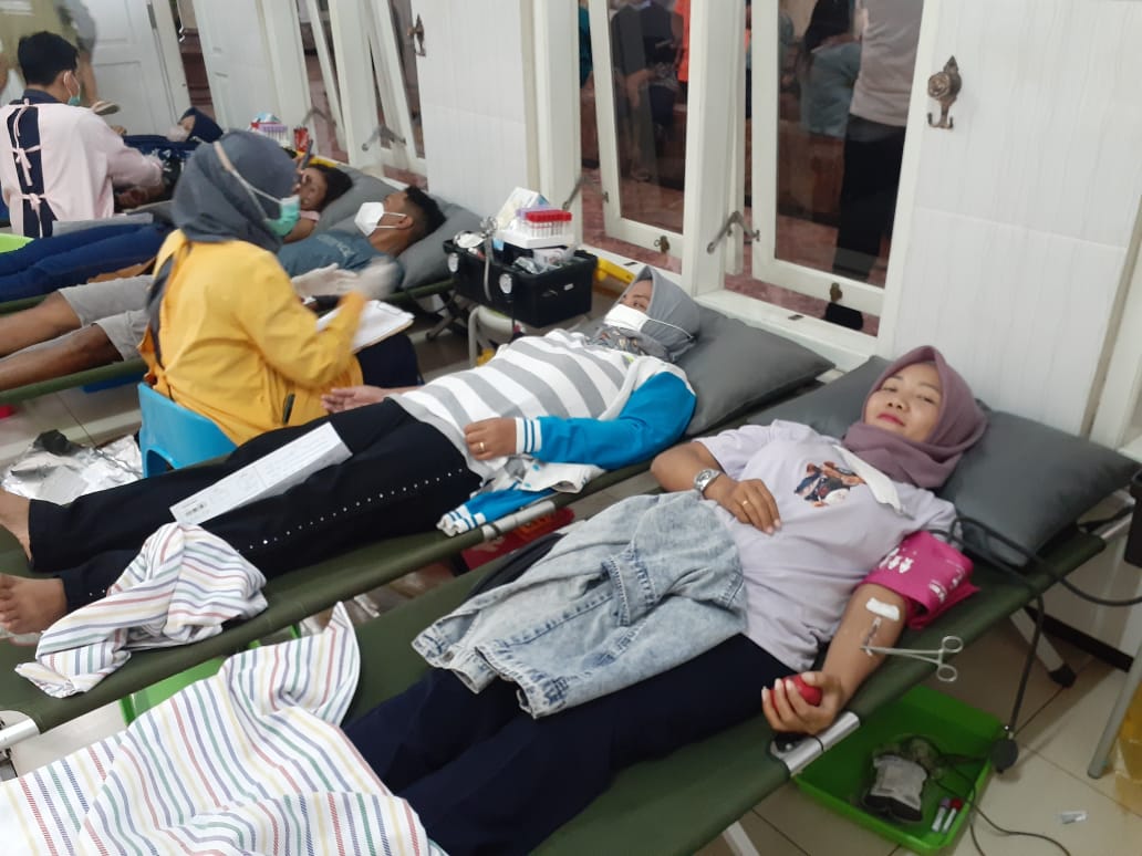 Kader-Posyandu-Sambimulyo-Sumbangkan-Darahnya-Untuk-Kemanusiaan