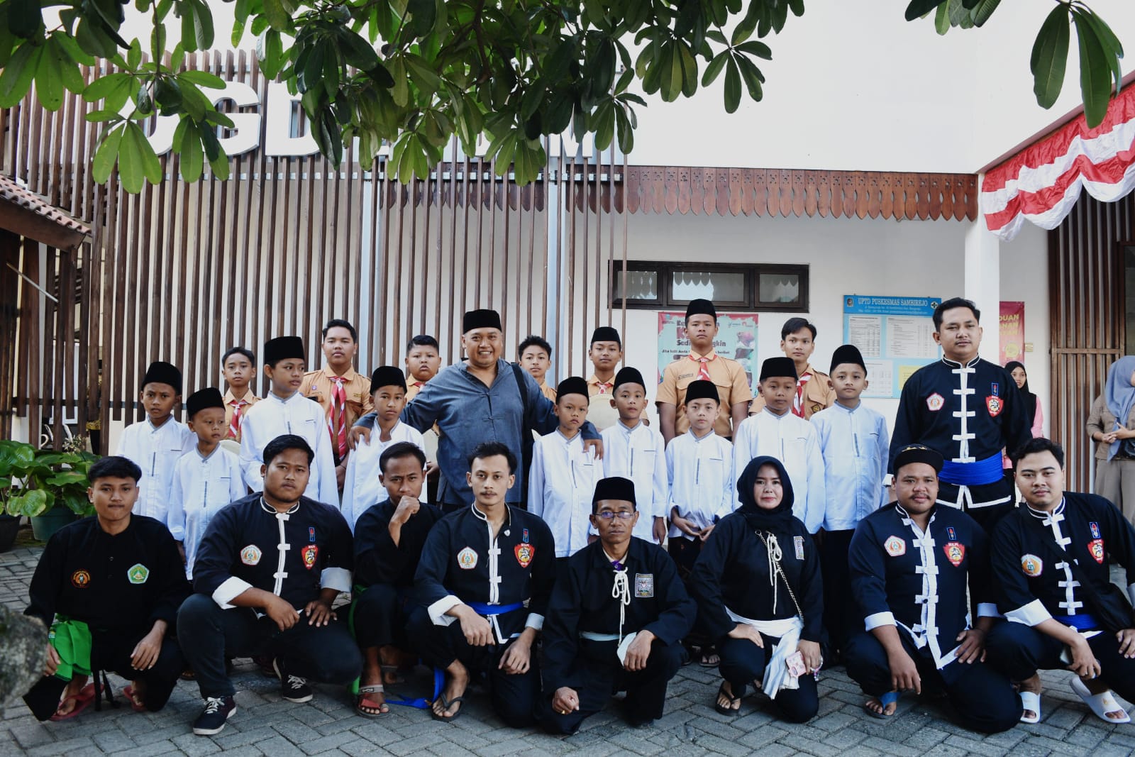 Sunatan-Massal-Desa-Sambimulyo:-Lancar-dan-Meriah