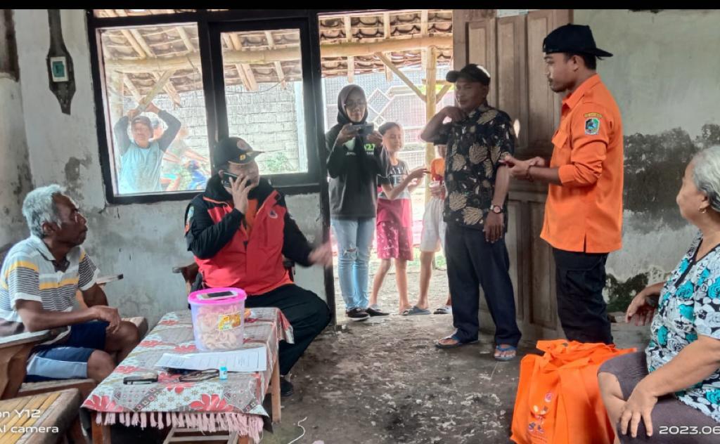 BPBD-dan-Pemdes-Sambimulyo-Segera-Perbaiki-Rumah-Mbah-Nan