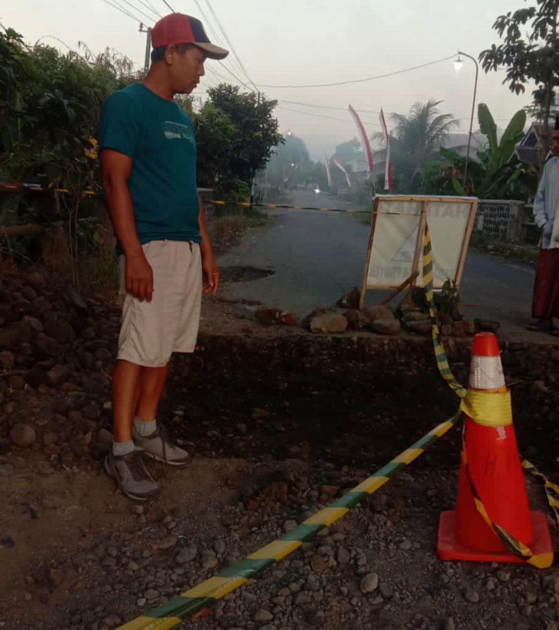 Jalan-Poros-Sambimulyo-Menuju-Kantor-Kecamatan-Bangorejo-Mulai-Dibangun