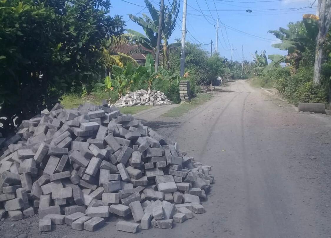 Pemdes-Sambimulyo-Mulai-Pembangunan-Pavingisasi-di-Dusun-Sambirejo,-Moyang-ke-Timur
