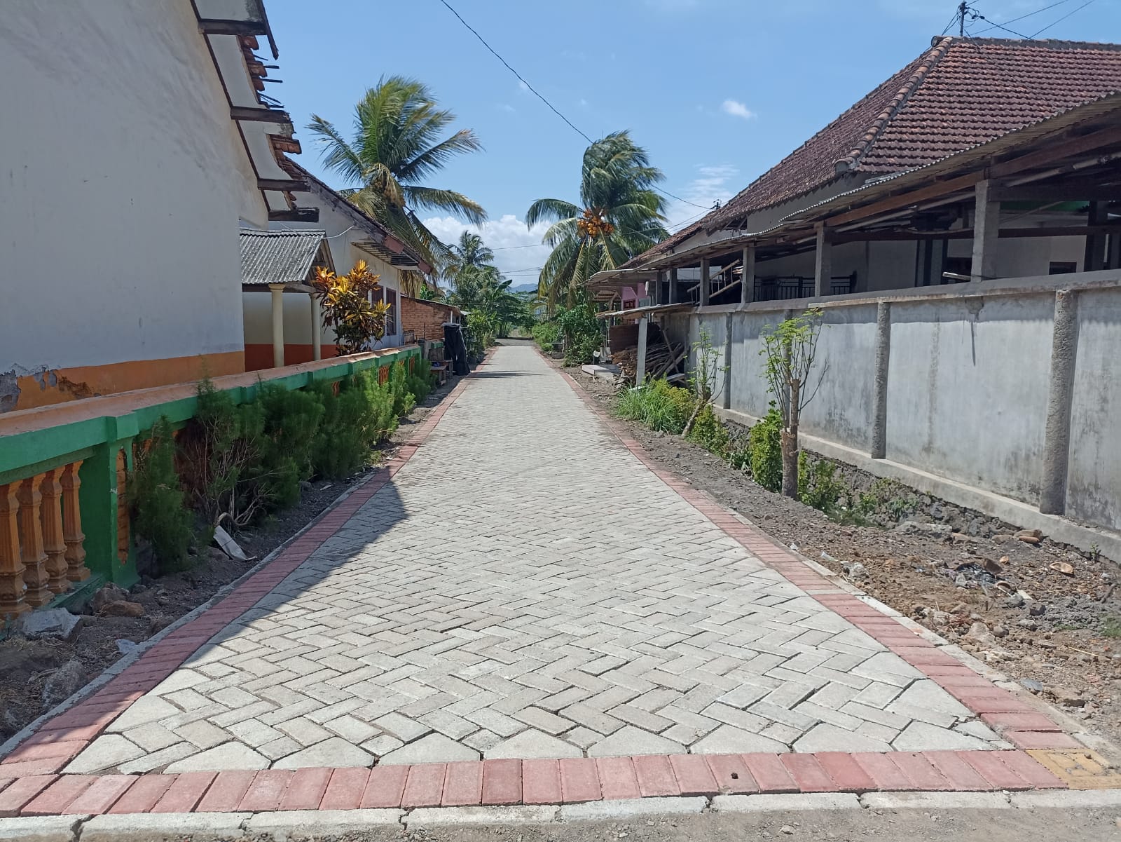 Pavingisasi-Jalan-Pak-Rahayu-dan-Jalan-Utara-SD-Negeri-2-Sambimulyo-Sudah-Selesai-Dikerjakan