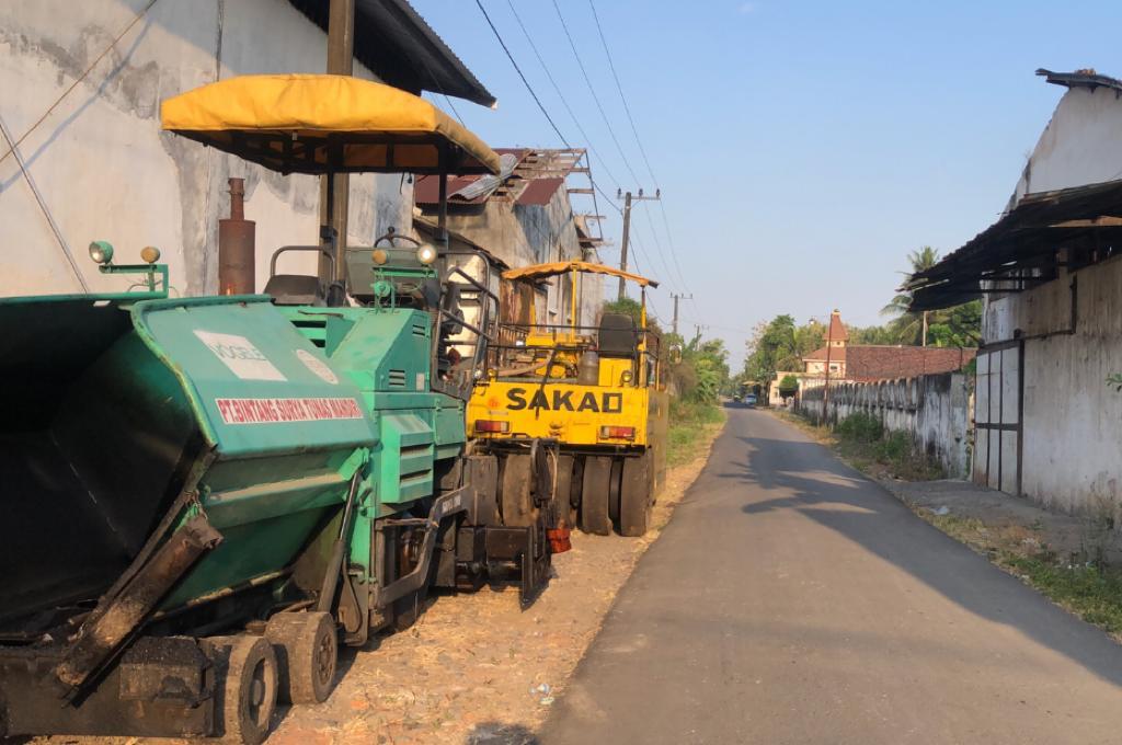 Lanjutan-Hotmix-Jalan-Brak-Ketimur-Selesai-Dikerjakan
