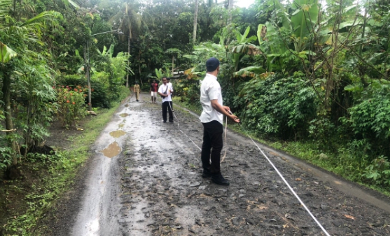 Giliran Jalan Poros Wilayah Kedungrejo Lincip Sambimulyo Di Paving