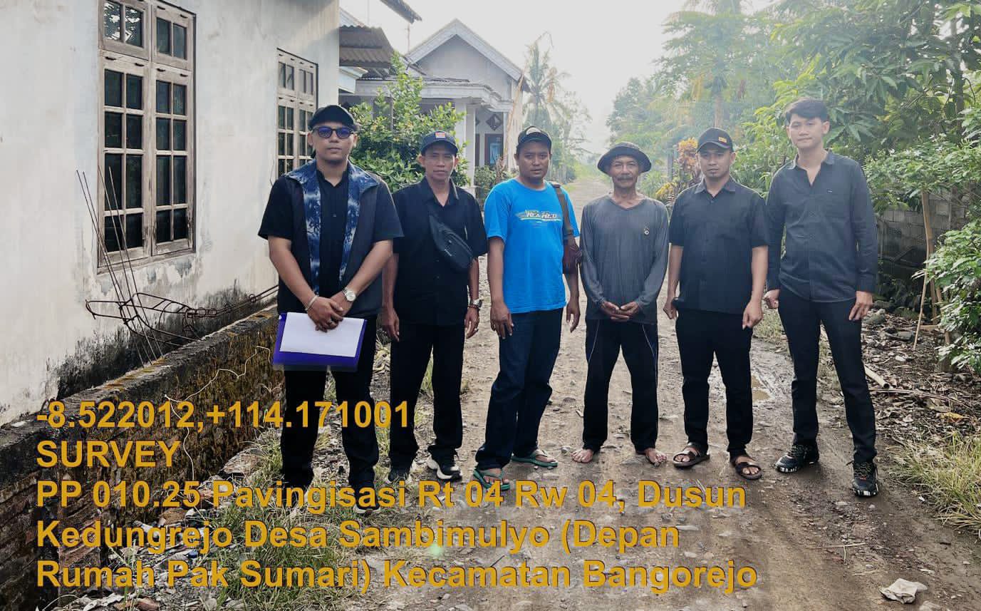 Tim-Dinas-PU-Banyuwangi-Survei-8-Titik-Pavingisasi-di-Desa-Sambimulyo,-Kades-Ucapkan-Terima-Kasih-pada-Mbak-Dhea-Sartika