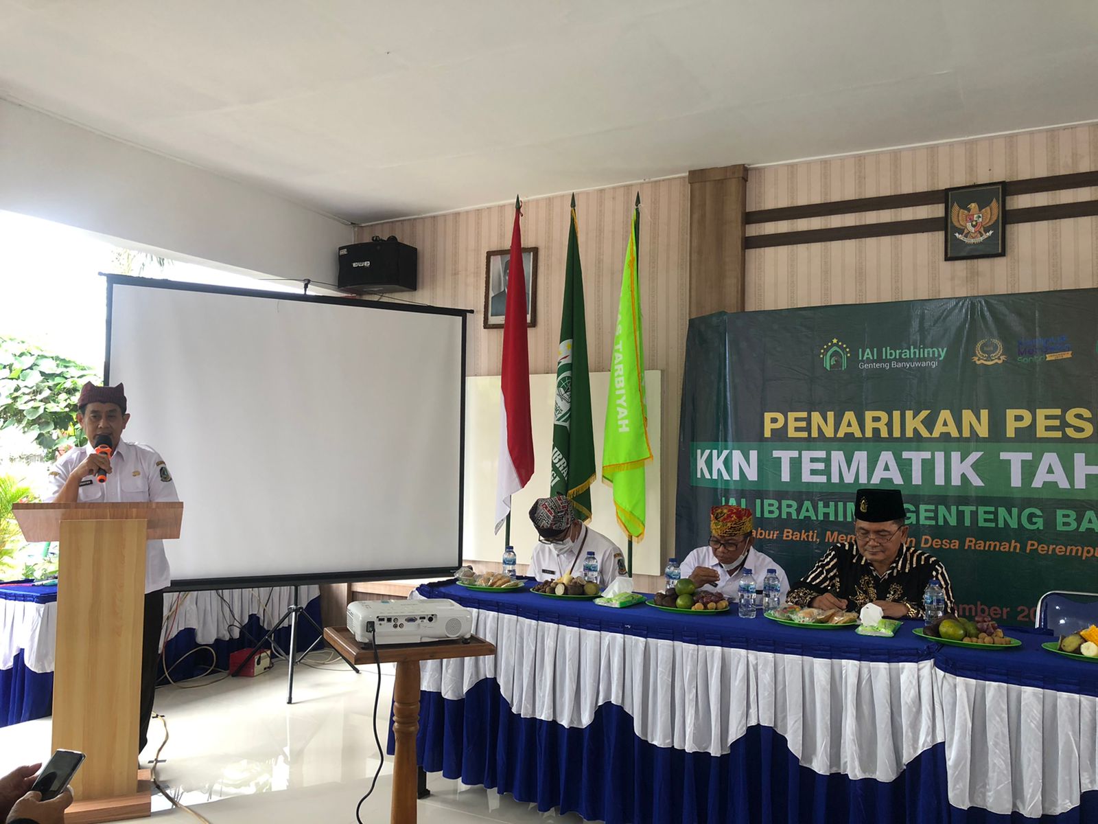 Hari-Ini-Mahasiswa-IAI-Ibrahimy-Yang-KKN-di-Sambimulyo-Resmi-Di-Tarik-Oleh-Kampus