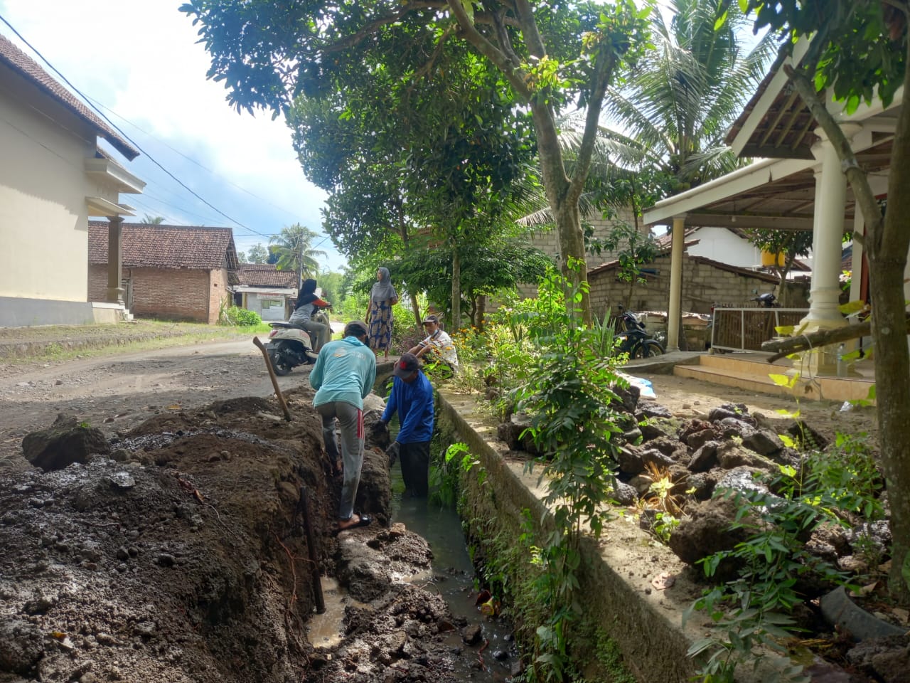 Pembangunan-Plengsengan-Utara-Ketua-BPD-Mulai-Dikerjakan