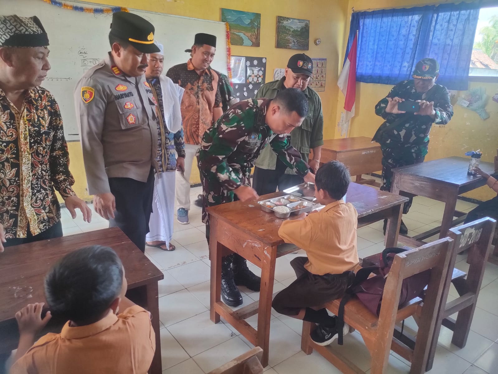 SPPG-Sambimulyo-Launching-Program-Makan-Bergizi-Gratis,-Menyongsong-Indonesia-Emas-2045