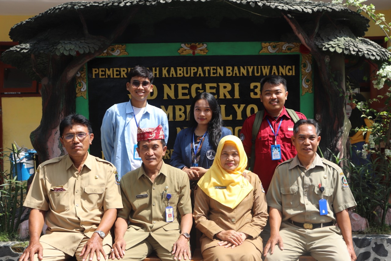 Mahasiswa Magang Menghadiri Perayaan Hari Pendidikan Nasional Sekaligus Survei Mengenai Implementasi Kurikulum Merdeka Belajar