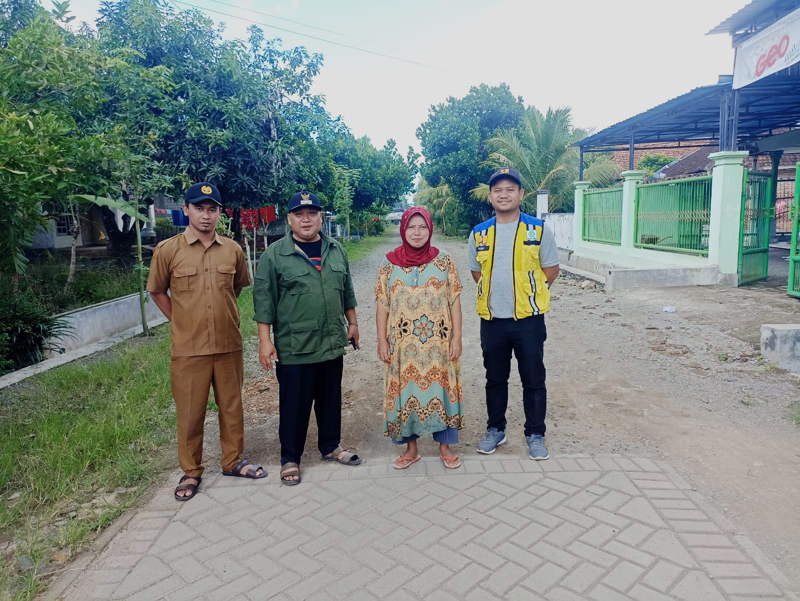 Survei-Jalan-Batas-Sambimulyo–Temurejo-Lanjutan-Pavingisasi-Jalan-Haji-Rojikan