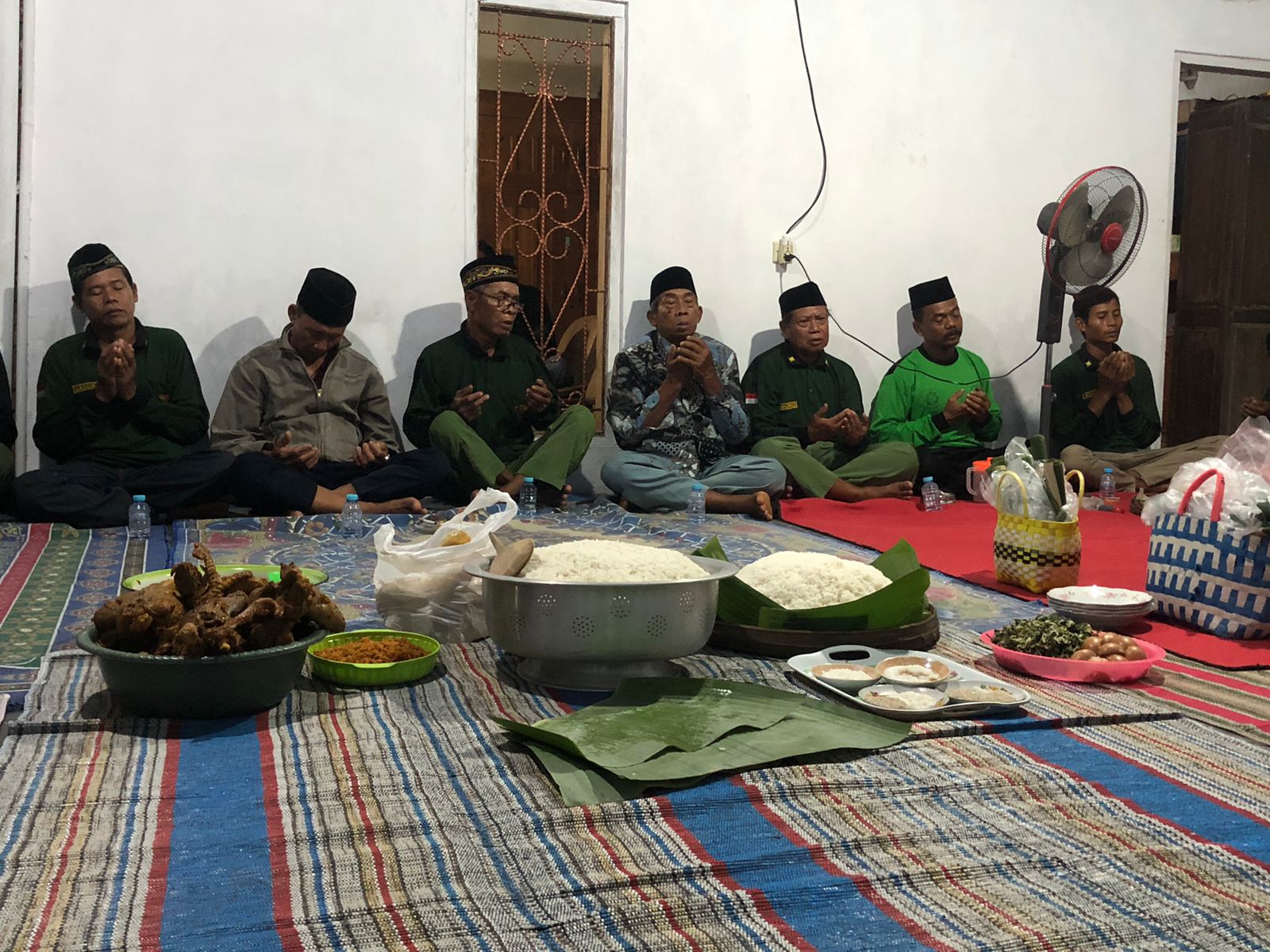 Linmas-Sambimulyo-Gelar-Kawilujengan-Untuk-Persiapan-Pilkada-2024